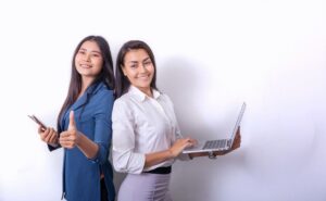 Descubre cómo el Marketing Digital puede hacerte ganar dinero de manera efectiva.